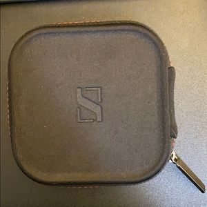 Sennheiser Momentum in Ear Earphones